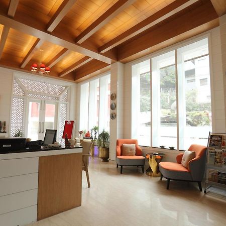 Milestone Inn & Spa 무소리에 외부 사진
