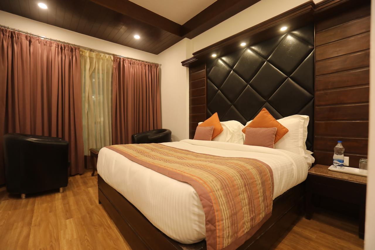Milestone Inn & Spa 무소리에 외부 사진
