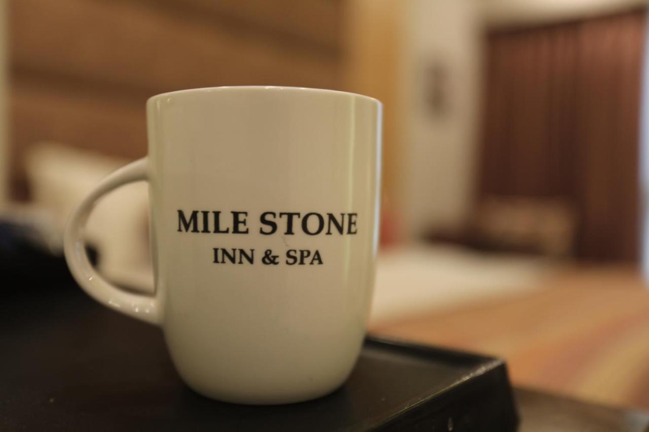 Milestone Inn & Spa 무소리에 외부 사진